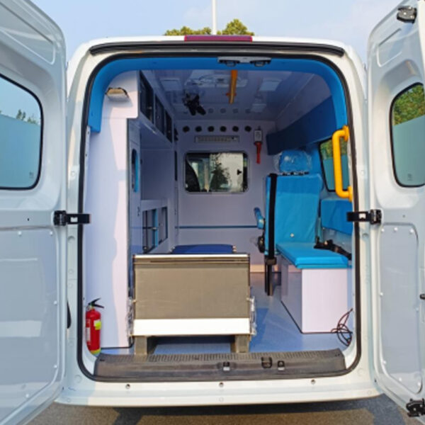 MAXUS Dana V1 Long Axle High Roof New Energy Ambulance-EHY5030XJHBEVSQT - Image 9