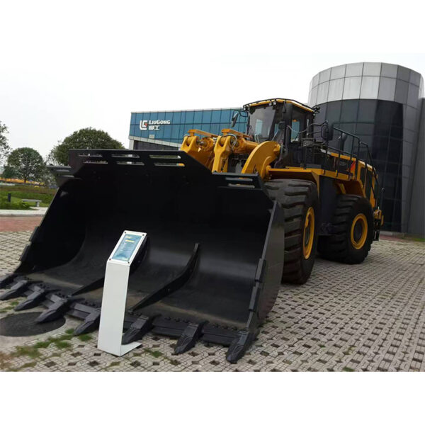 Liugong CLG8128H Rated capacity 12000kg Standard 7.0 square bucket loader - Image 3